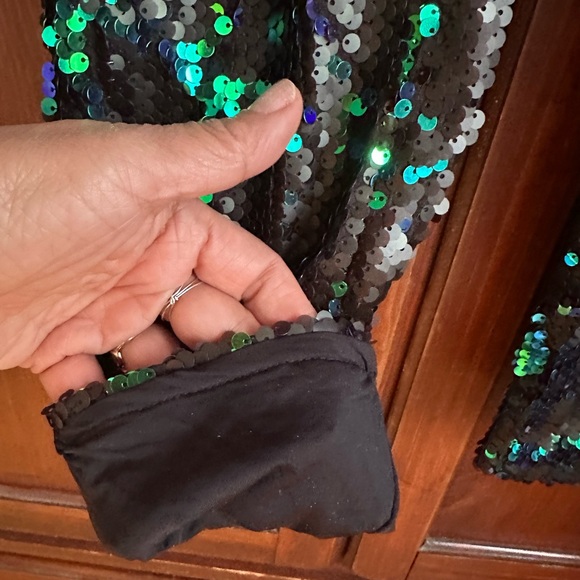 FOREVER 21 IRIDESCENT SEQUINED LEGGINGS - Picture 4 of 6